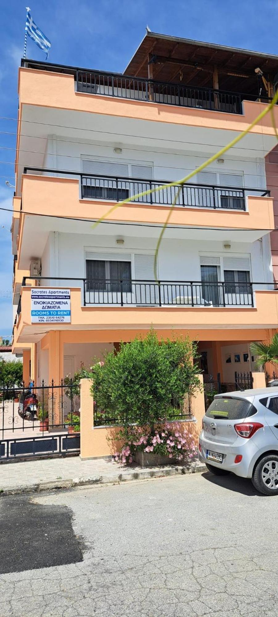 Socrates Apartments Olympiaki Akti Bagian luar foto