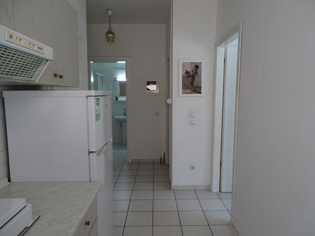 Socrates Apartments Olympiaki Akti Bagian luar foto